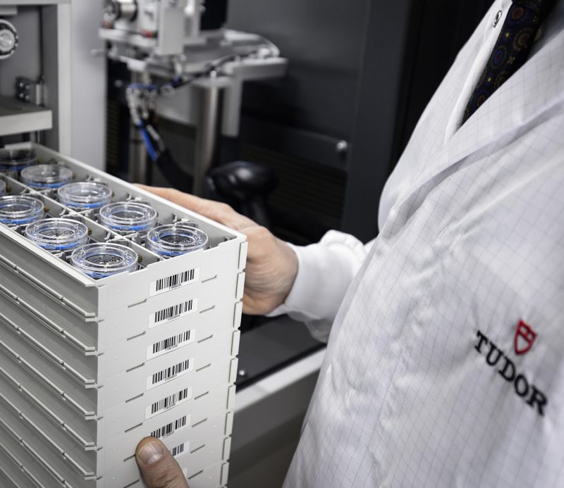 8-Bai-kiem-tra-cua-chung-nhan-METAS-Master-Chronometer-1