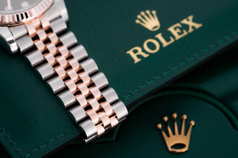 Day-dong-ho-Rolex-chinh-hang-va-ma-day-tuong-ung-1