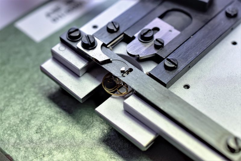 Day-toc-dong-ho-co-Linh-hon-cua-co-may-15