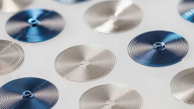 Day-toc-dong-ho-co-Linh-hon-cua-co-may-19